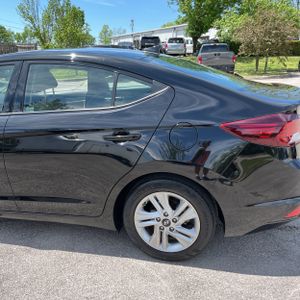 HYUNDAI ELANTRA VALUE EDITION - 6