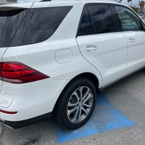 MERCEDES-BENZ GLE - 9