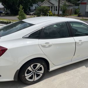 2018 Honda CIVIC LX — фото 9