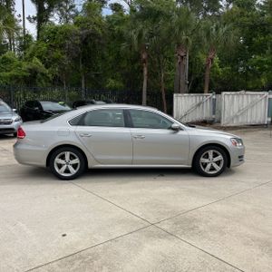 VOLKSWAGEN PASSAT SE PZEV - 10