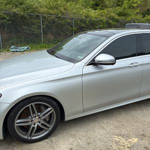 MERCEDES-BENZ E-CLASS - 2