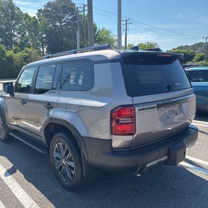 TOYOTA LAND CRUISER - 5