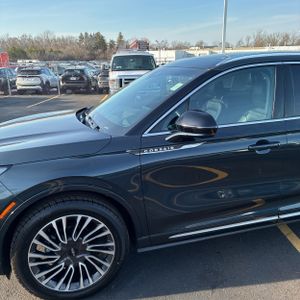 LINCOLN CORSAIR RESERVE - 2