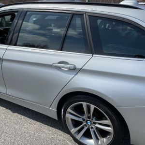 BMW 330I XDRIVE - 6