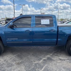CHEVROLET SILVERADO 1500 LT - 4