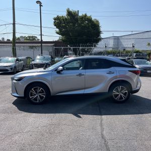 صورة 3 لـ 2023 Lexus RX 350 PREMIUM