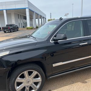 Cadillac Escalade ESV Premium - 2