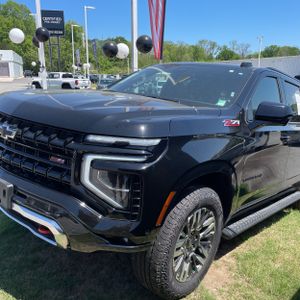 CHEVROLET SUBURBAN Z71 - 2