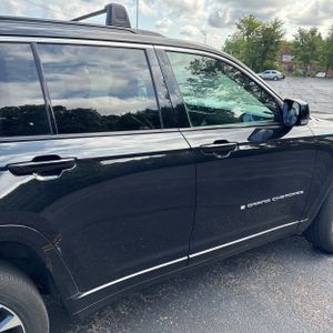 2024 JEEP GRAND CHEROKEE OVERLAND 4XE 照片 9