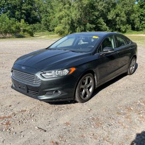 FORD FUSION SE - 1