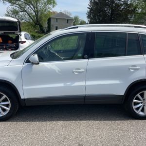 VOLKSWAGEN TIGUAN 2.0T WOLFSBURG EDITION 4MOTION - 3