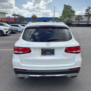 MERCEDES-BENZ GLC - 7