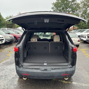 2023 Chevrolet TRAVERSE LS — миниатюра 42
