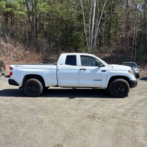 TOYOTA TUNDRA - 10