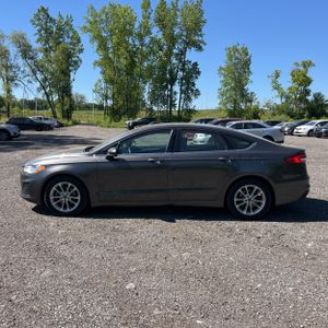 FORD FUSION SE - 3