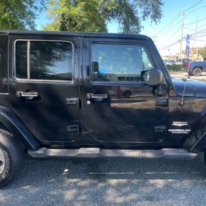 2011 JEEP WRANGLER UNLIMITED SAHARA — фото 11