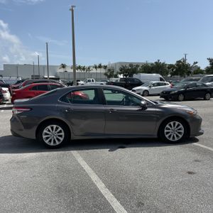 2019 Toyota CAMRY LE 照片 10