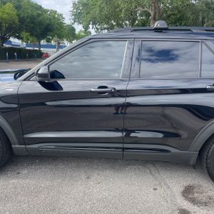 FORD EXPLORER ST-LINE - 4