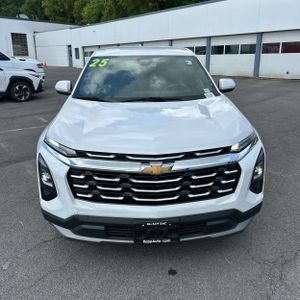 صورة 14 لـ 2025 Chevrolet EQUINOX LT
