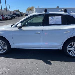 AUDI Q5 PREMIUM PLUS - 4