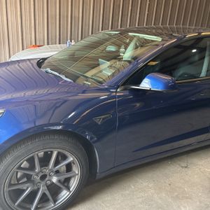 TESLA MODEL 3 BASE - 2