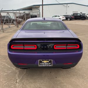 DODGE CHALLENGER - 6