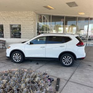 صورة 3 لـ 2019 Nissan ROGUE SV