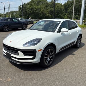 2023 Porsche MACAN photo 1