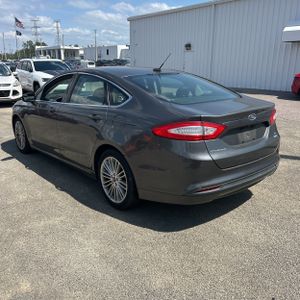 FORD FUSION SE - 5