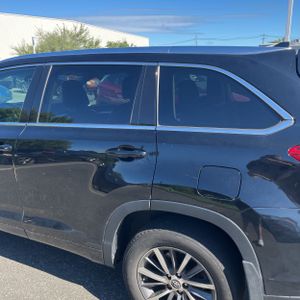 2018 Toyota HIGHLANDER XLE — фото 6