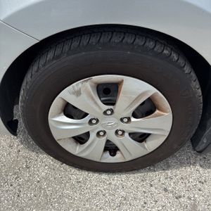 صورة مصغرة 16 لـ 2016 Hyundai ELANTRA SE