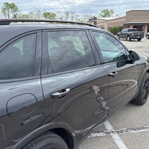 PORSCHE CAYENNE PLATINUM EDITION - 9