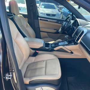 2014 Porsche CAYENNE PLATINUM EDITION 照片 32