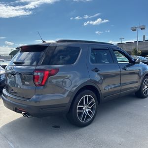 FORD EXPLORER SPORT - 9