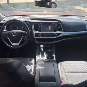 2019 Toyota HIGHLANDER LE PLUS thumbnail 38