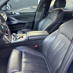 2021 BMW X7 M50I — фото 28