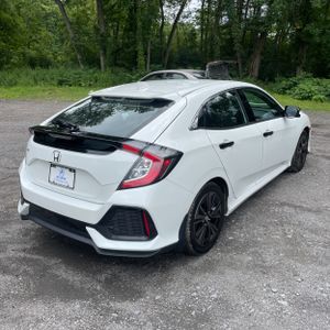 صورة 8 لـ 2018 Honda CIVIC EX