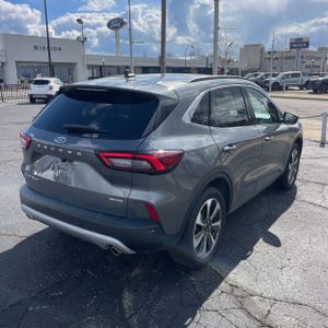 FORD ESCAPE PLATINUM - 8