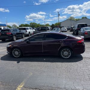 FORD FUSION SE - 3