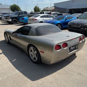 صورة 5 لـ 1999 Chevrolet CORVETTE BASE