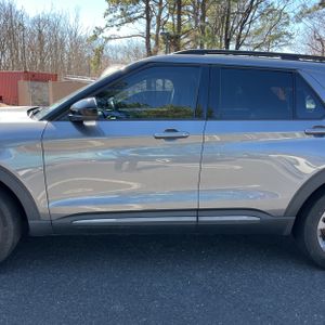 FORD EXPLORER XLT - 4