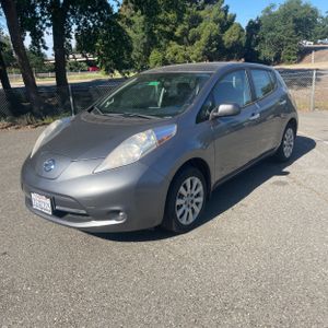 NISSAN LEAF S - 1