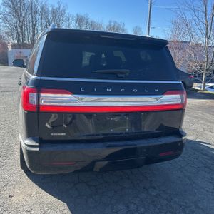 LINCOLN NAVIGATOR RESERVE - 7