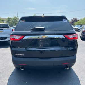 2018 Chevrolet TRAVERSE LS — фото 7