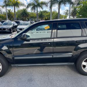 صورة 4 لـ 2007 JEEP GRAND CHEROKEE LAREDO