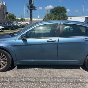 2011 Chrysler 200 LIMITED 照片 4