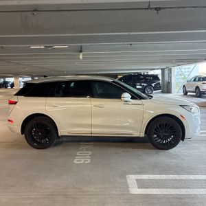 LINCOLN CORSAIR RESERVE - 10