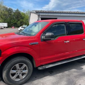 FORD F-150 XLT - 2