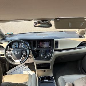 2020 Toyota SIENNA XLE 8-PASSENGER 缩略图 37