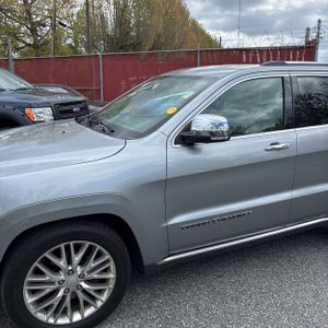 JEEP GRAND CHEROKEE SUMMIT - 2